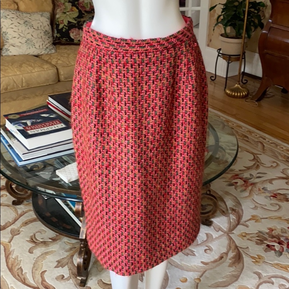 Pink tweed boucle pencil skirt